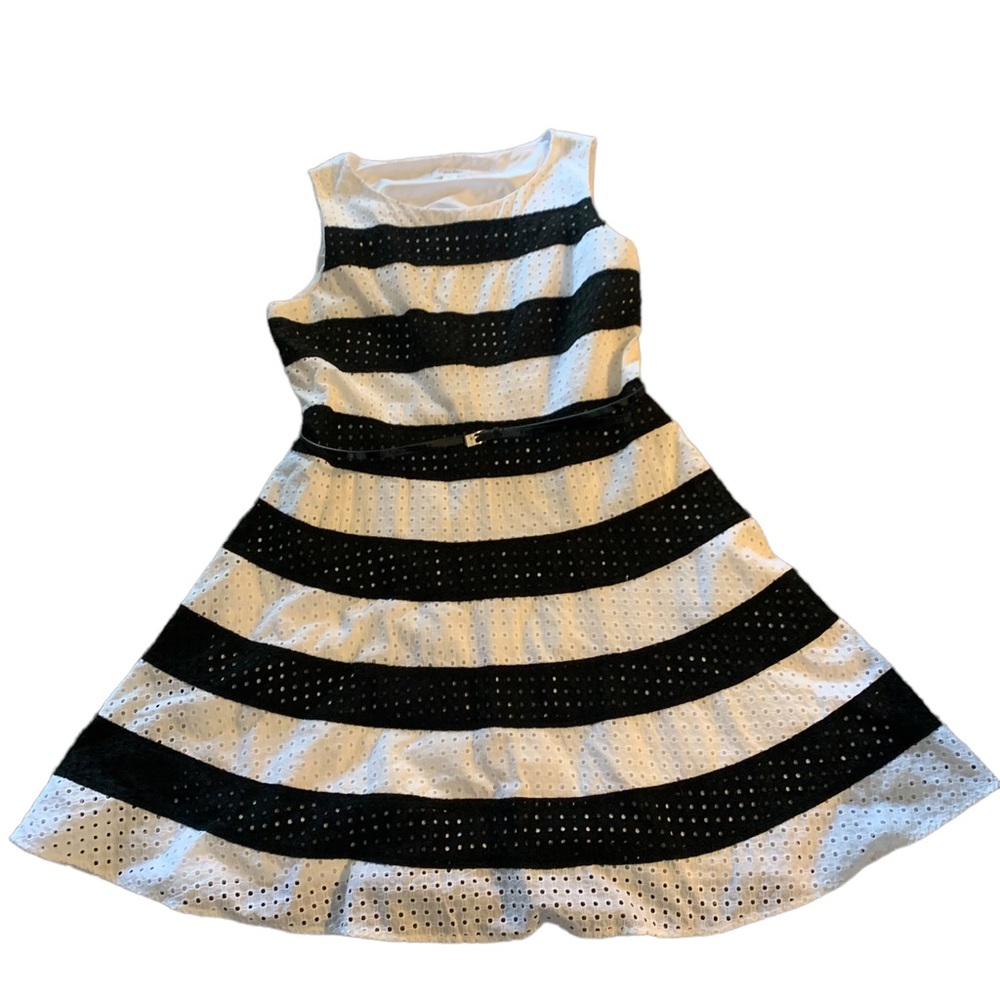 Calvin Klein  Women's stripes White Black Dress
Crochet Fit N Flare Size 16 !!